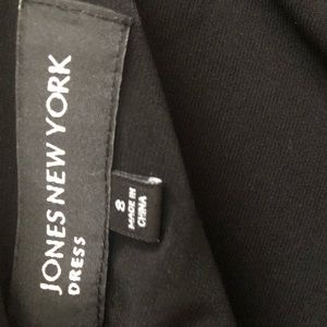 Jones New York black velvet V neck dress